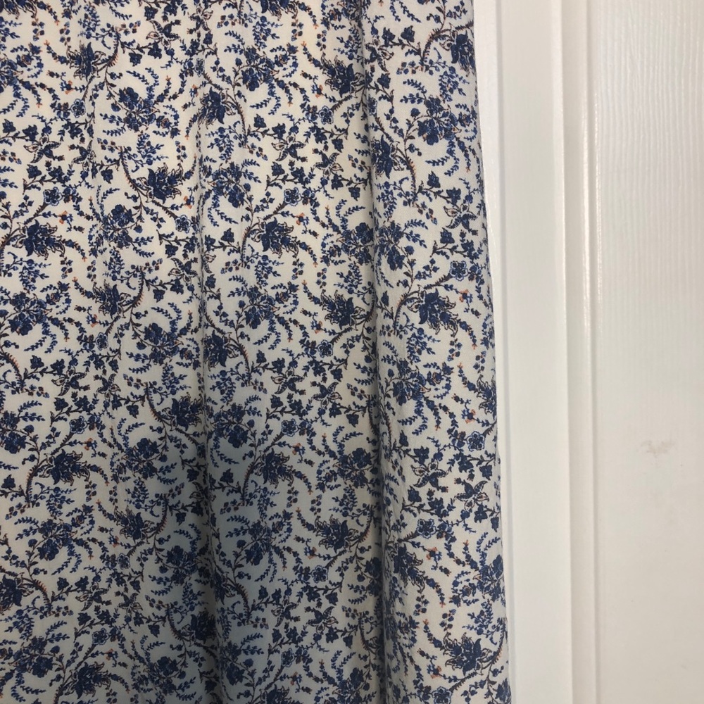 Dress - Picture 4 of 5